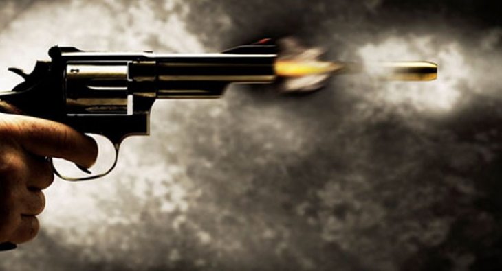 Ir para  <p><big>Na madrugada desta sexta-feira (6), um homem foi alvejado por disparos de arma de fogo, por volta das 3h, na Rua Santa L&uacute;cia, no bairro Cristo Rei em...