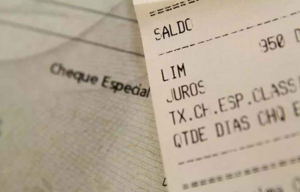 Ir para  <p>Na semana passada, os bancos anunciaram <a href="http://www.correiodopovo.com.br/Noticias/Economia/2018/4/647160/Novas-regras-para-cheque-especial-comecam-a-vigorar-em-1-de-julho,-diz-Febraban"...