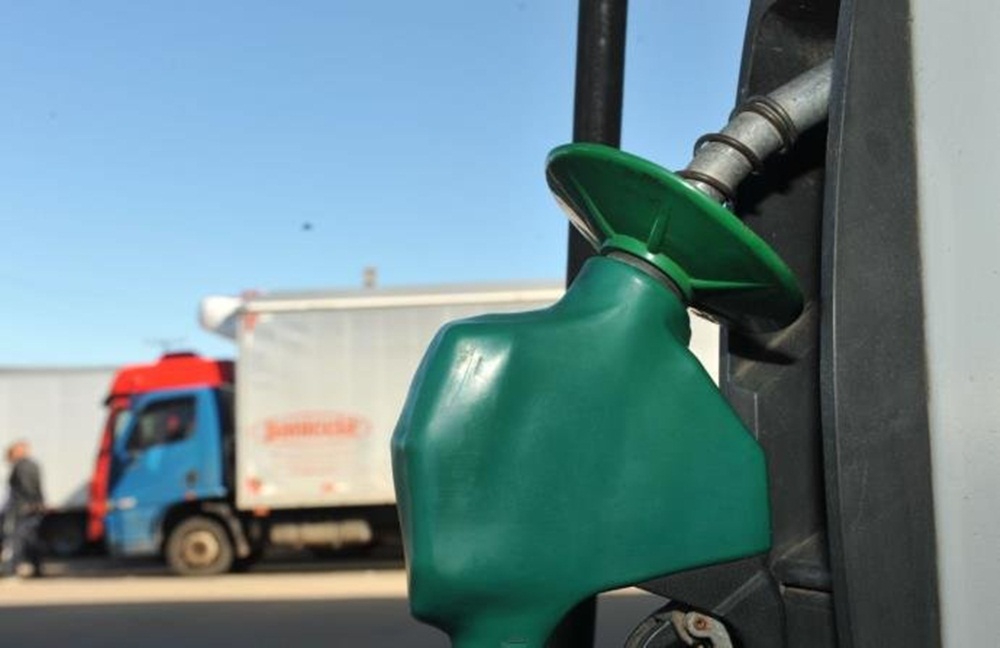 Ir para  <p>A paralisa&ccedil;&atilde;o dos caminhoneiros contra o pre&ccedil;o cobrado pelo diesel, com bloqueio e interrup&ccedil;&atilde;o em alguns trechos de rodovias ou at&eacute; mesmo com ve&iacute;culos parados,...