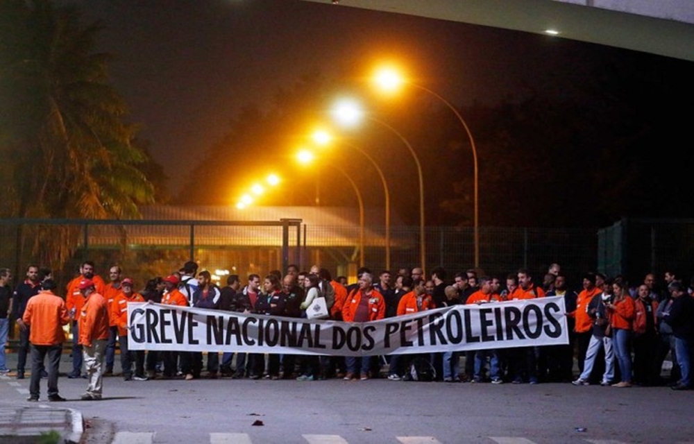 Ir para  <p>A Federa&ccedil;&atilde;o &Uacute;nica dos Petroleiros (FUP)&nbsp; anunciou&nbsp;hoje&nbsp;(30) que, mesmo com a liminar do Tribunal Superior do Trabalho (TST) que considerou a greve abusiva, a...