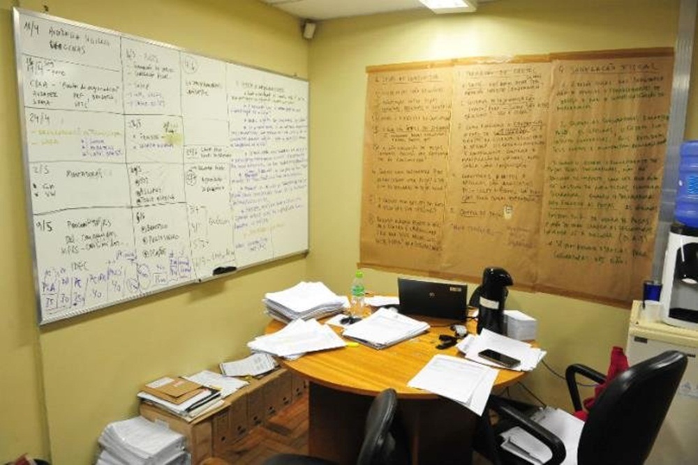 Ir para  <p>Com farto material apurado sobre prov&aacute;veis pr&aacute;ticas ilegais de seguradoras, a Comiss&atilde;o Parlamentar de Inqu&eacute;rito (CPI) das Seguradoras Veiculares se encaminha para a reta final de depoimentos....