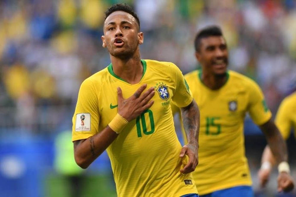 Ir para  <p>O sonho do hexacampeonato segue vivo. Nesta segunda, Neymar comandou o triunfo do Brasil por 2 a 0 sobre o M&eacute;xico. O resultado garantiu vaga nas quartas de final da Copa do Mundo. A vit&oacute;ria na Arena Samara, em...