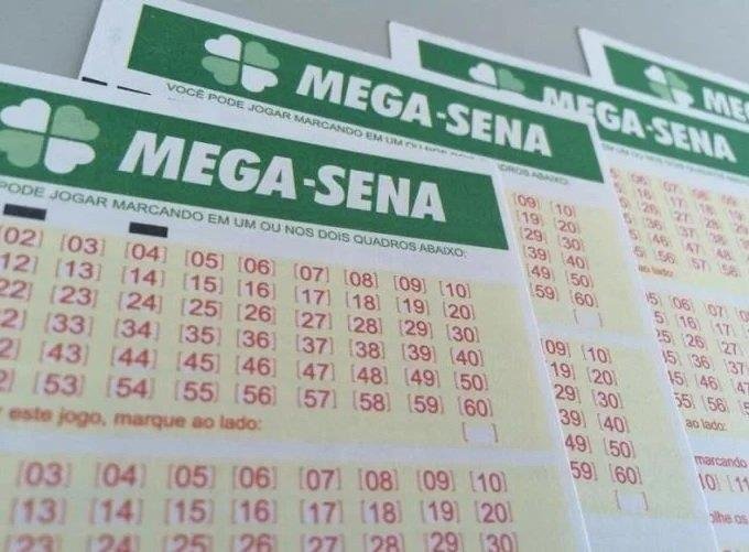 Ir para  <p>N&atilde;o houve acertador principal para o pr&ecirc;mio do concurso 2063 da Mega-Sena, realizado neste s&aacute;bado, em Pouso Redondo, interior de Santa Catarina. Conforme a Caixa, a estimativa de pr&ecirc;mio principal...