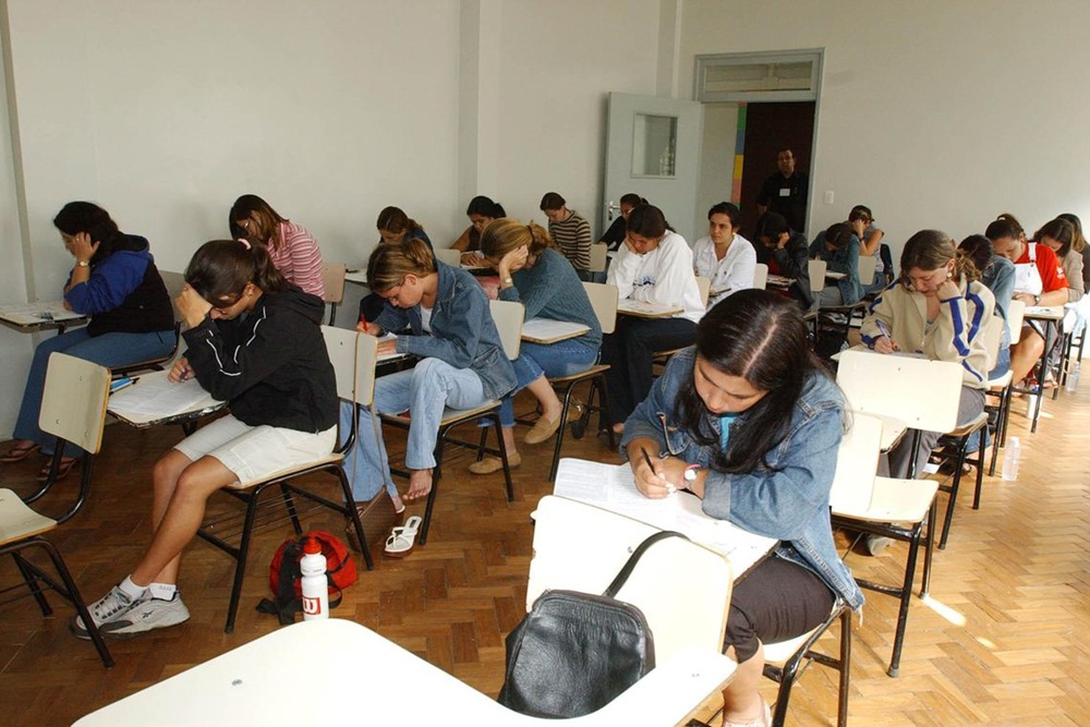 Ir para  <p><big>A partir de&nbsp;hoje&nbsp;(20), estudantes interessados em concorrer a bolsas do Programa Universidade para Todos (ProUni) podem fazer a inscri&ccedil;&atilde;o pela internet. Ao todo ser&atilde;o...