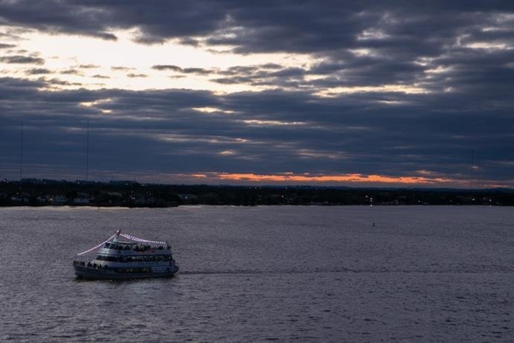 Ir para  <p>Sol aparece com nuvens na maioria das regi&otilde;es e a tarde ser&aacute; quente nesta quarta-feira. No Oeste e no Sul, a nebulosidade aumenta e o tempo se instabiliza com chuva em diferentes locais j&aacute; de...