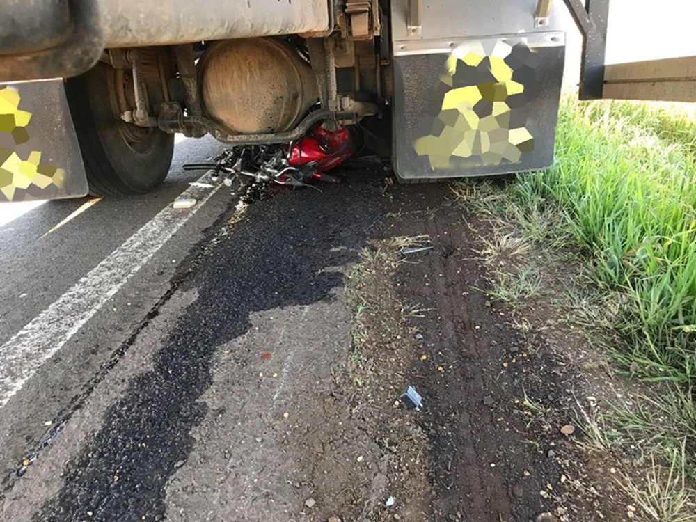 Ir para  <p><big>O condutor da motocicleta ficou ferido em um acidente de tr&acirc;nsito na manh&atilde; desta quinta-feira(6), na RS 331, na entrada da cidade de Gaurama, ao bater na traseira de um autom&oacute;vel.<img...