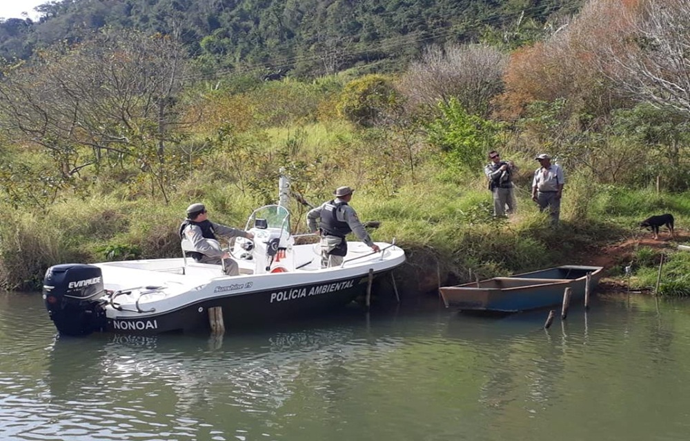 Ir para  <p>Faltando 15 dias para iniciar a Piracema "per&iacute;odo em que a pesca fica restrita devido a desova dos peixes" a&nbsp;PATRAM j&aacute; esta se preparando para intensificar as...