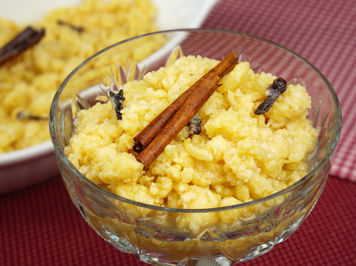Ir para  <p>3 x&iacute;caras (ch&aacute;) a&ccedil;&uacute;car refinado</p>

<p>4 x&iacute;caras (ch&aacute;) Leite (800ml)</p>

<p>1 x&iacute;cara (ch&aacute;) suco de laranja...