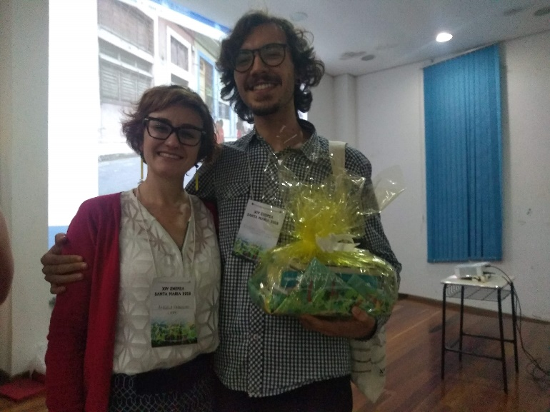 Ir para  <p><big>Acad&ecirc;micos, egressos e professores do curso de Arquitetura e Urbanismo da Universidade Federal da Fronteira Sul (UFFS) &ndash; Campus Erechim conquistaram novos pr&ecirc;mios em dois eventos da...