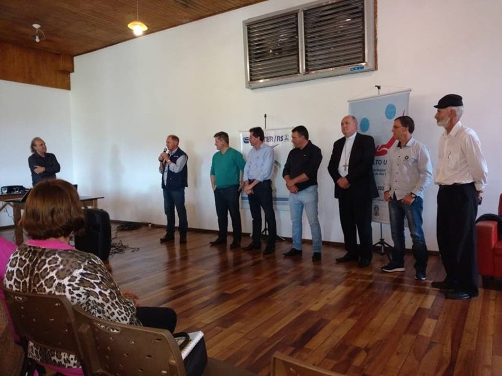 Ir para  <p><big>Realizado ontem, 25, na Cantina Trentin em Erechim, o "I SEMIN&Aacute;RIO SOBRE PREVEN&Ccedil;&Atilde;O DE ACIDENTES NO MEIO RURAL&rdquo;. Importante evento realizado pela Emater Municipal juntamente...