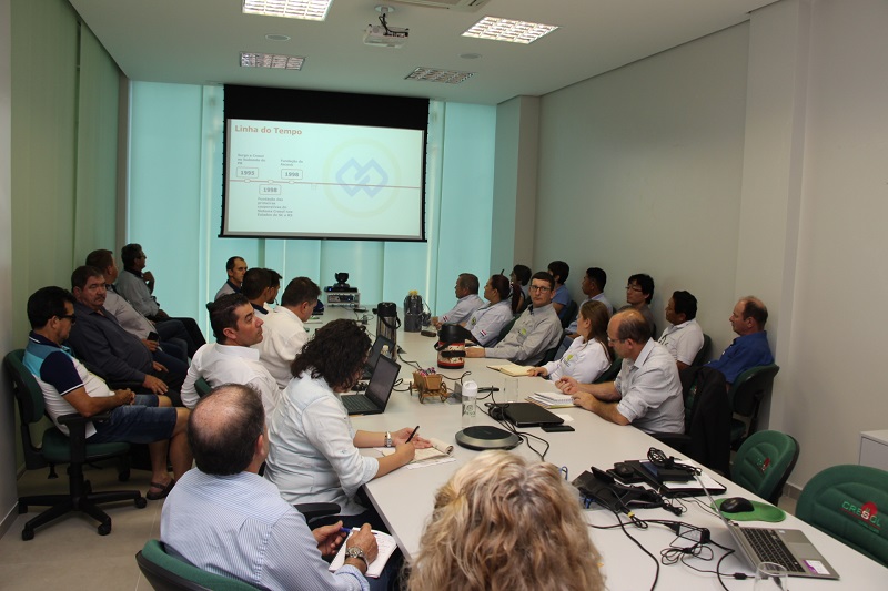 Ir para  <p><big>Nesta segunda-feira, dia 12, a Cresol Sicoper recebeu um grupo de 20 pessoas, entre associados e lideran&ccedil;as de nove cooperativas de produ&ccedil;&atilde;o e comercializa&ccedil;&atilde;o do Paraguai,...