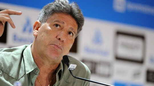 Ir para  <p><big>O Gr&ecirc;mio se reapresentou na tarde desta ter&ccedil;a-feira no CT Luiz Carvalho para a &uacute;ltima semana de trabalho em 2018. O clube ga&uacute;cho permaneceu dentro do G-4 gra&ccedil;as ao empate...