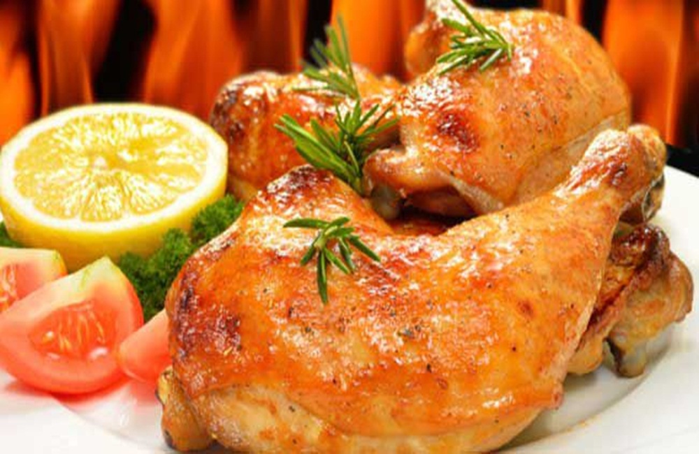 Ir para  <p>1 peito de frango cortado em 4 bifes;</p>

<p>1 lim&atilde;o;</p>

<p>1 colher (ch&aacute;) de amaciante para carnes em p&oacute;;</p>

<p>1 pitada de sal;</p>

<p>1...