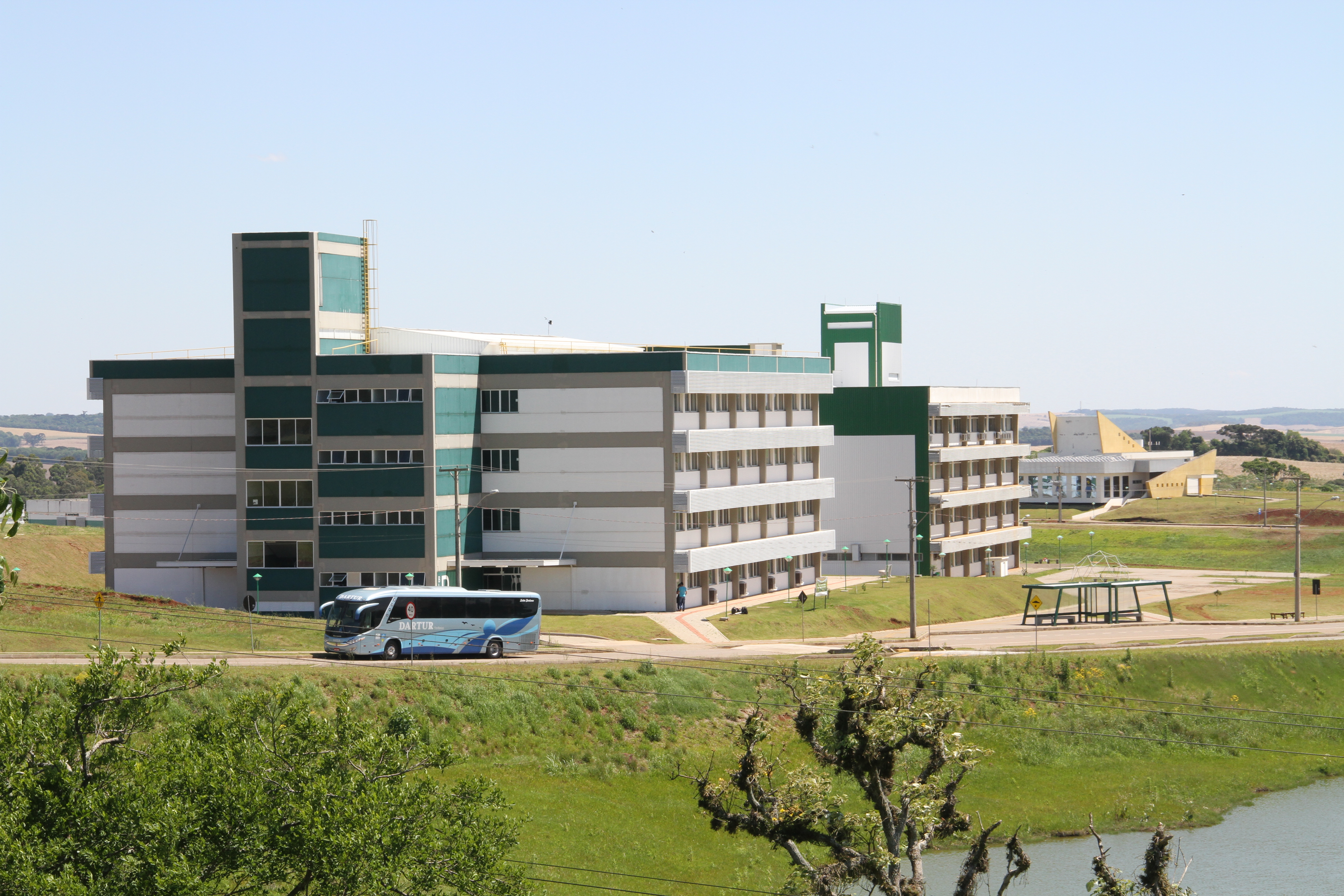 Ir para  <p><big>J&aacute; est&aacute; dispon&iacute;vel o edital com o quadro de vagas dos cursos de Gradua&ccedil;&atilde;o da Universidade Federal da Fronteira Sul (UFFS) a serem ofertadas no primeiro semestre de 2019,...