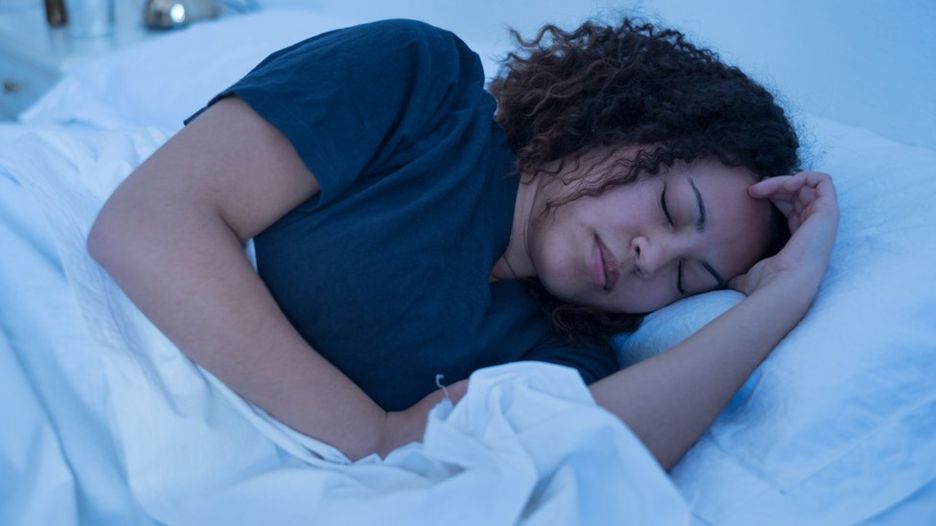 Ir para  <p><big>De acordo com os pesquisadores, quem dorme menos de seis horas por noite tem maior risco de aterosclerose - um ac&uacute;mulo de placas nas art&eacute;rias por todo o corpo - em compara&ccedil;&atilde;o com...