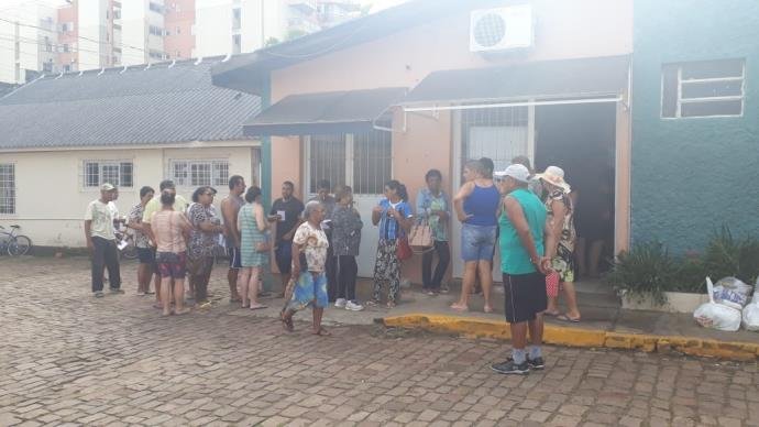 Ir para  <p><big>A chuva que atingiu o Rio Grande do sul afetou diretamente 17 munic&iacute;pios e 7.663 pessoas. Conforme o &uacute;ltimo boletim da Defesa Civil, que protocolou as declara&ccedil;&otilde;es de...