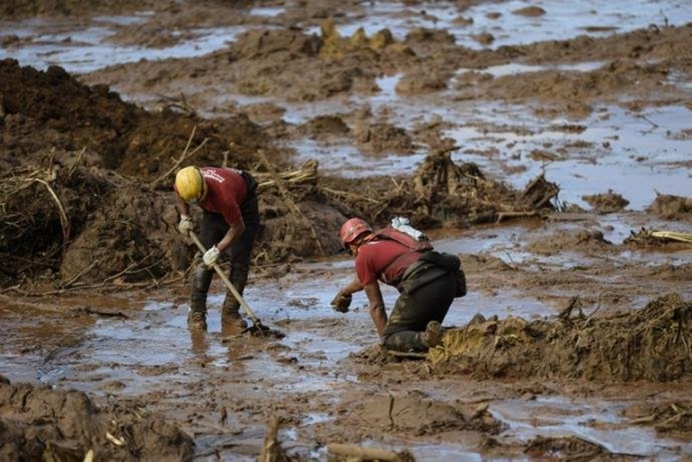 Ir para  <p>Dois engenheiros que teriam atestado a seguran&ccedil;a da barragem que <strong><a href="https://www.correiodopovo.com.br/Noticias/Geral/2019/1/671829/Rompimento-de-barragem-causa-danos-na-grande-Belo-Horizonte"...
