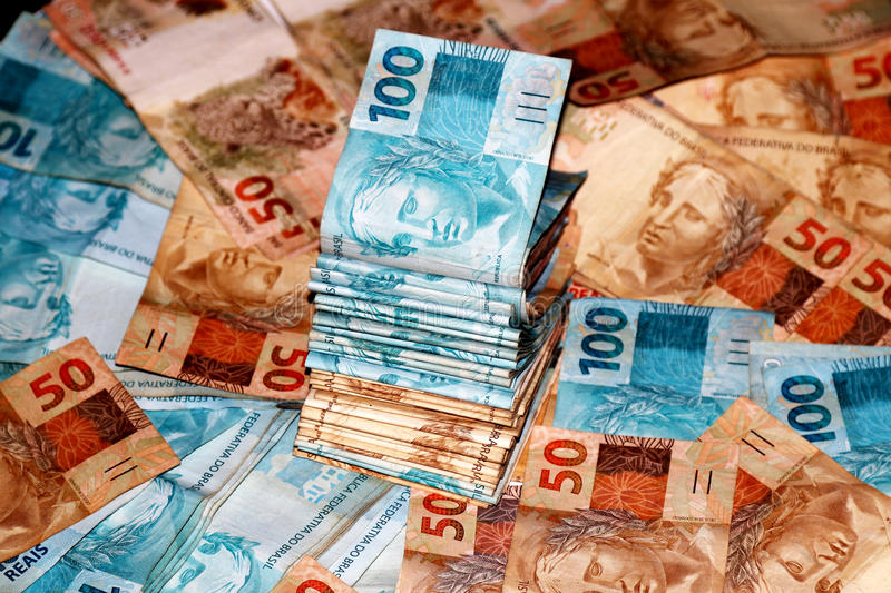 Ir para  <p>O Produto Interno Bruto (PIB) brasileiro cresceu 1,1% em 2018, totalizando R$ 6,8 trilh&otilde;es, conforme dados divulgados pelo Instituto Brasileiro de Geografia e Estat&iacute;stica (IBGE) nesta quinta-feira. No segundo ano...