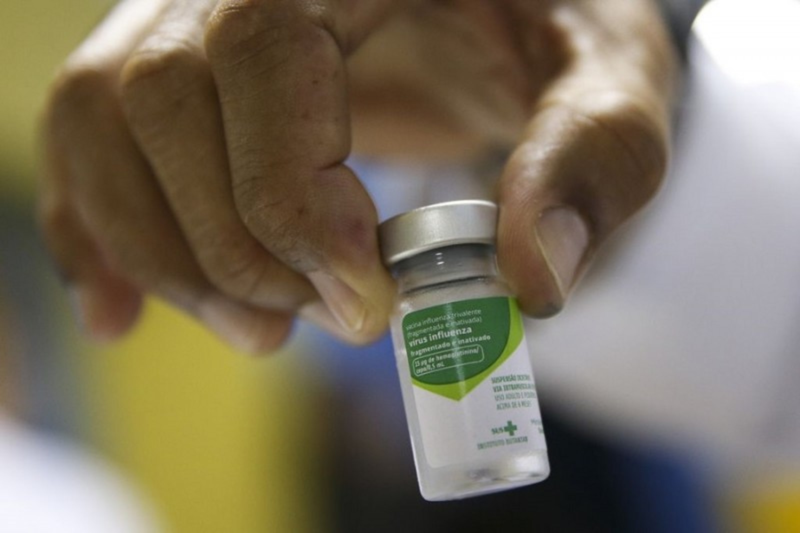 Ir para  <p><big>A campanha de vacina&ccedil;&atilde;o contra a gripe come&ccedil;a dia 10 de abril no Rio Grande do Sul. Na primeira semana, a campanha ser&aacute; direcionada apenas para gestantes e crian&ccedil;as de...