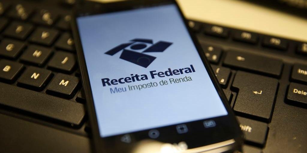 Ir para  <p>A Receita Federal abriu, nesta segunda-feira, a consulta ao lote residual de restitui&ccedil;&atilde;o do Imposto de Renda (IR) Pessoa F&iacute;sica de abril. Ao todo, ser&atilde;o desembolsados R$ 210 milh&otilde;es...