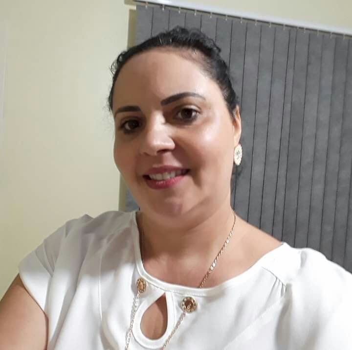 Ir para  <p><big>Nesta ter&ccedil;a-feira(30/04) a vereadora e funcion&aacute;ria da sa&uacute;de na Unidade B&aacute;sica de Carlos Gomes, Leides Amadigi, 41 anos, conforme informa&ccedil;&otilde;es, sentiu-se mal em...