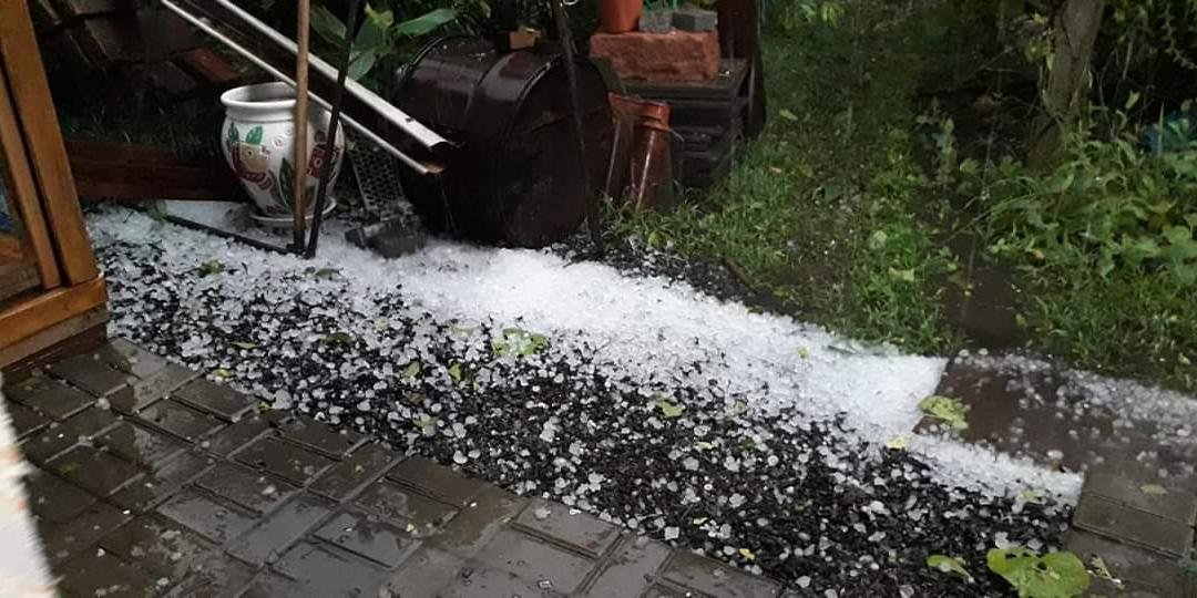 Ir para  <p>Sapiranga, no&nbsp;<a href="https://www.correiodopovo.com.br/not%C3%ADcias/geral/granizo-e-chuva-forte-atingem-regi%C3%A3o-metropolitana-vales-e-serra-1.336992" target="_blank"><strong>Vale do...