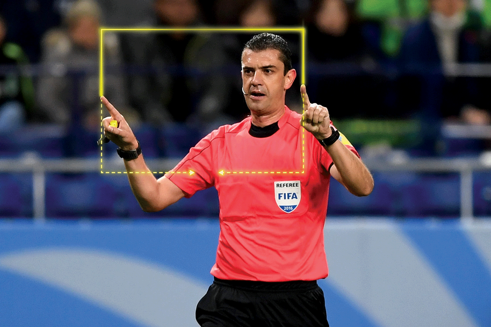 Ir para  <p>O presidente da Conmebol, Alejandro Dom&iacute;nguez, afirmou nesta segunda-feira que a entidade dever&aacute; introduzir a arbitragem de v&iacute;deo (VAR) j&aacute; a partir das fases iniciais da Copa Libertadores de...
