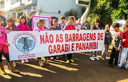 Ir para  <p><big>No &uacute;ltimo 21 de maio, aconteceu em Bras&iacute;lia, a portas fechadas, uma reuni&atilde;o no Minist&eacute;rio de Minas e Energia para discutir a constru&ccedil;&atilde;o de novas barragens no...