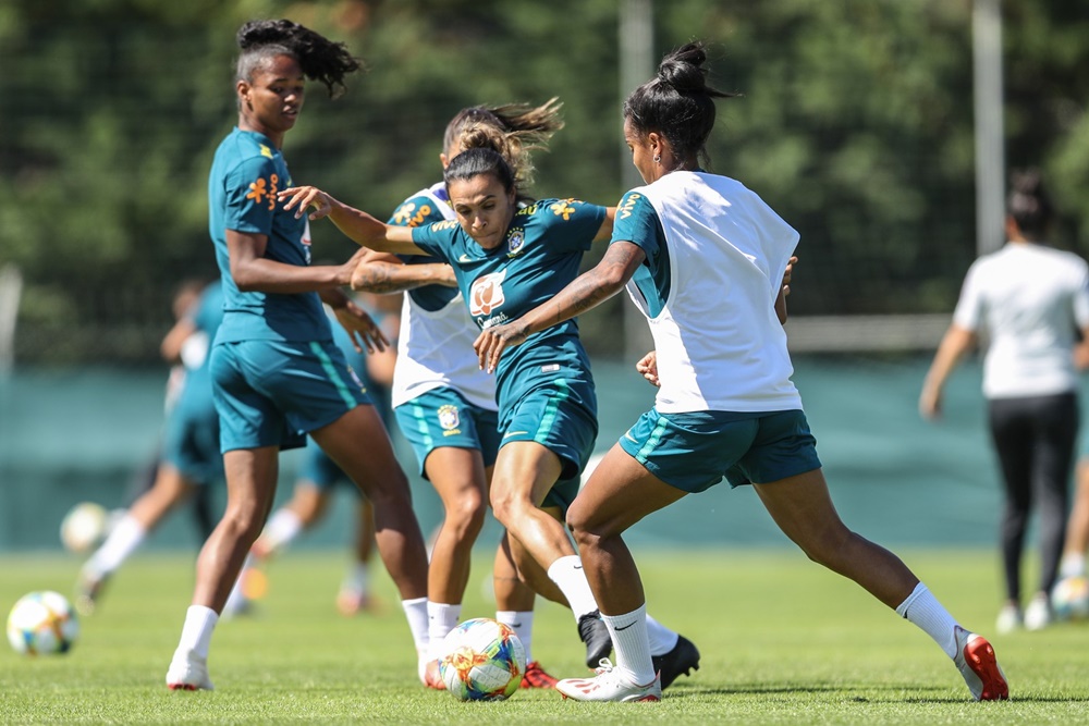 Ir para  <p><big>Marta tem chances de estrear contra Austr&aacute;lia na&nbsp;Copa do Mundo, quinta-feira, &agrave;s 13h (de Bras&iacute;lia), em Montpellier, na Fran&ccedil;a. Pelo menos foi o que disse o...
