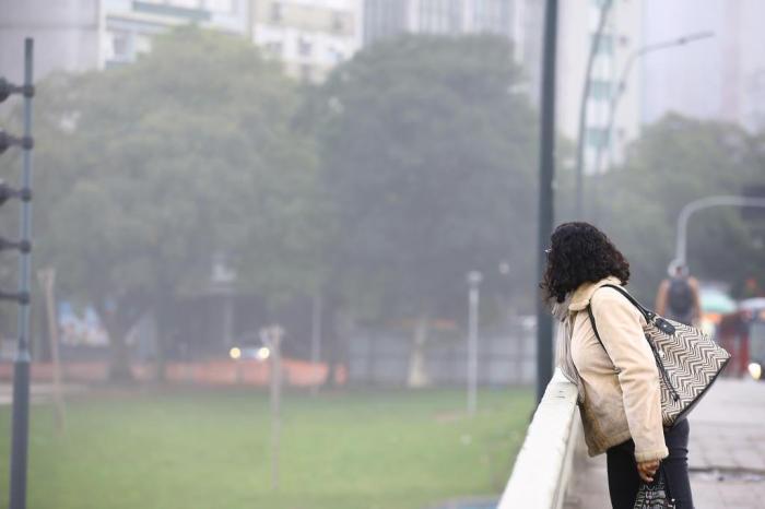 Ir para  <p>O inverno que come&ccedil;a nesta sexta-feira, &agrave;s 12h54min, n&atilde;o ser&aacute; rigoroso e deve apresentar muitos dias amenos ou quentes intercalados com epis&oacute;dios pontuais de frio mais intenso neste...