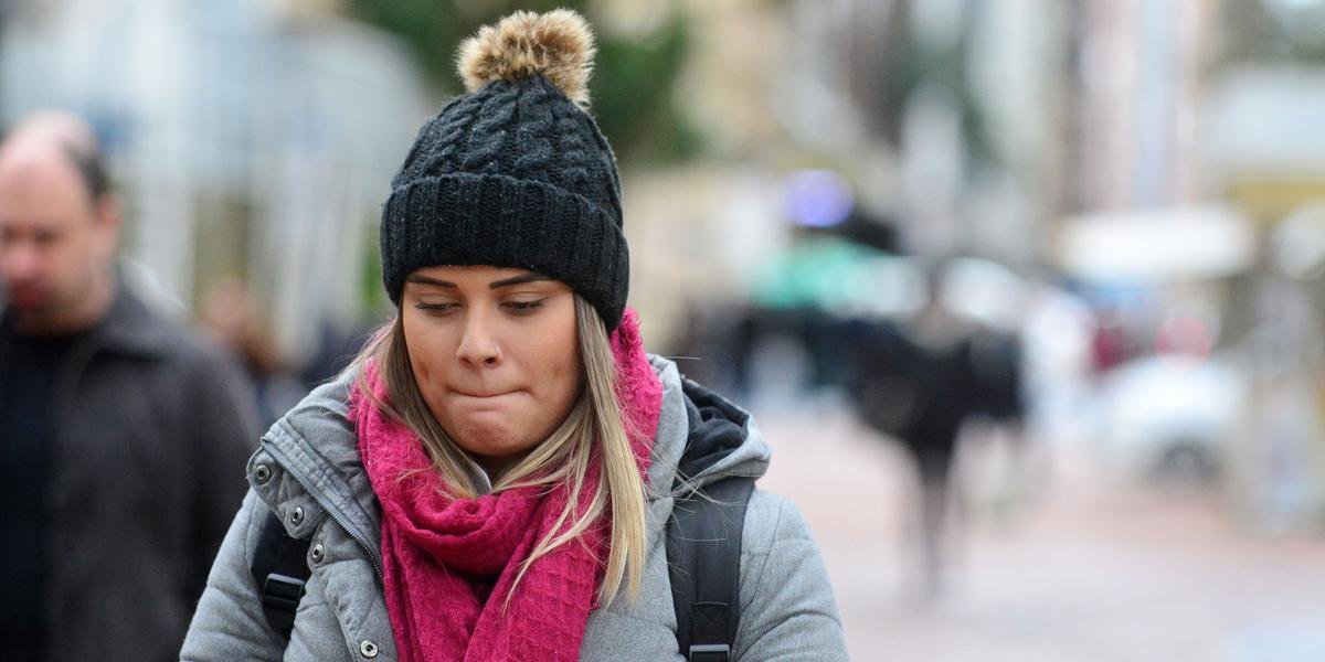 Ir para  <p><big>O avan&ccedil;o da massa de ar polar far&aacute; com que as temperaturas fiquem ainda mais baixas, especialmente a partir da noite de quarta-feira. O dia ser&aacute; frio, mas as m&iacute;nimas ser&atilde;o...