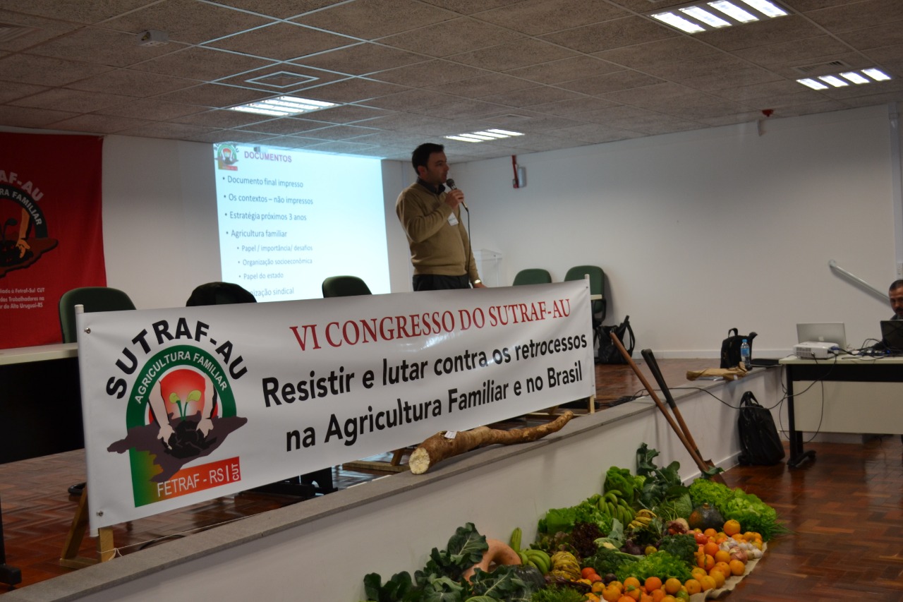Ir para  <p><big>O Sindicato Unificado dos Trabalhadores na Agricultura Familiar do Alto Uruguai - SUTRAF-AU, promoveu na quarta-feira, 10 de julho, o VI Congresso da Agricultura Familiar. O evento ocorreu no audit&oacute;rio da...