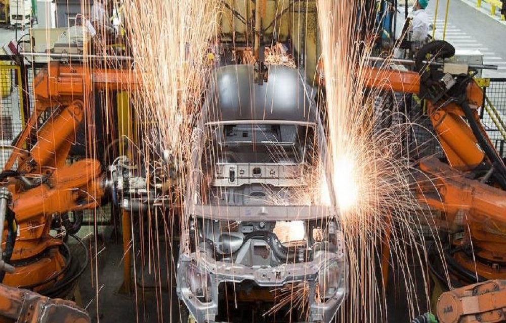 Ir para  <p>A produ&ccedil;&atilde;o industrial do pa&iacute;s recuou 0,6% na passagem de maio para junho deste ano. Essa foi a segunda queda consecutiva do indicador, que acumula perda de 0,7% em dois meses. Os dados s&atilde;o da...