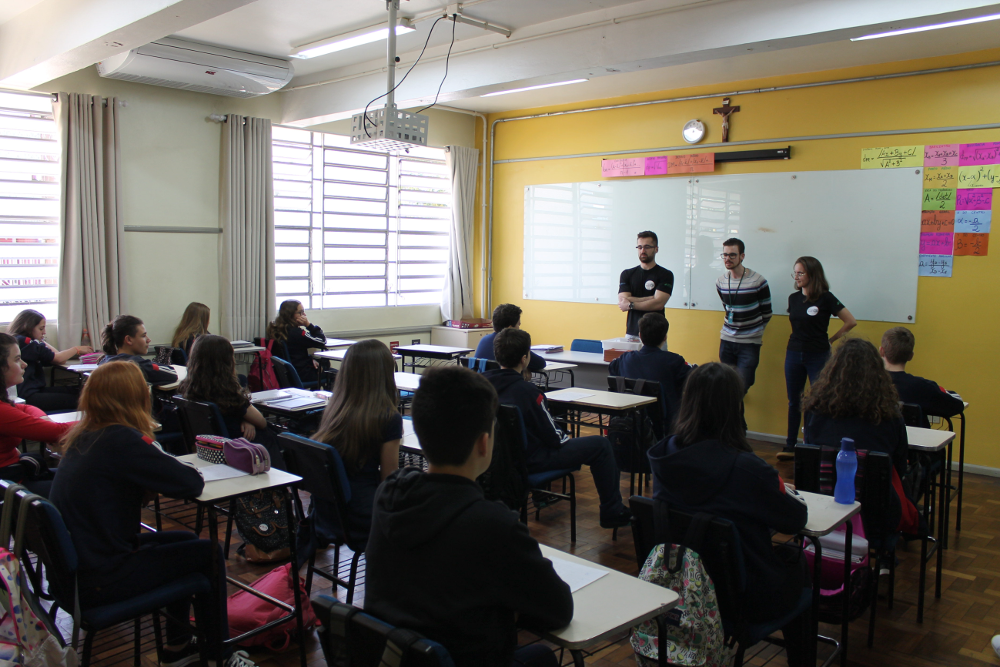 Ir para  <p><big>Acad&ecirc;micos do curso de Engenharia Ambiental e Sanit&aacute;ria da Universidade Federal da Fronteira Sul (UFFS) &ndash; Campus Erechim realizaram novas atividades de educa&ccedil;&atilde;o ambiental...