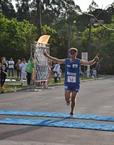 Ir para  <p><big>O atleta maratonista carlosgomense Joel Sychocki iniciou nesta semana a prepara&ccedil;&atilde;o para os pr&oacute;ximos desafios que vir&atilde;o no m&ecirc;s de setembro....