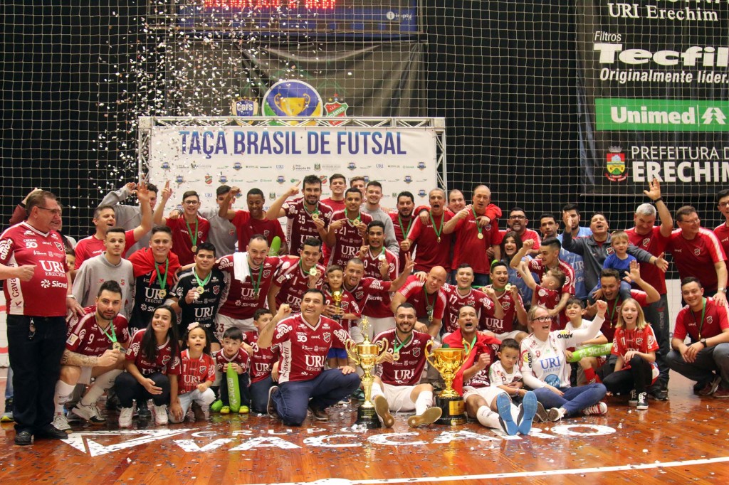 Ir para  <p><big>&ldquo;Feliz demais&rdquo;. O que Ian falou ao final do jogo, resume o sentimento de uma na&ccedil;&atilde;o chamada &ldquo;rubro-verde&rdquo;, que neste domingo, 25, pode soltar o grito de...