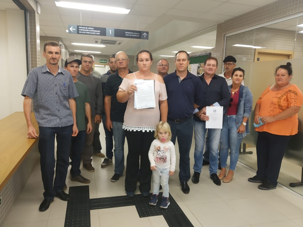 Ir para  <p><big>Na manh&atilde; do dia 10 de outubro de 2019, Vereadores e representantes da popula&ccedil;&atilde;o marcelinense estiveram no Minist&eacute;rio P&uacute;blico protocolando of&iacute;cio solicitando...