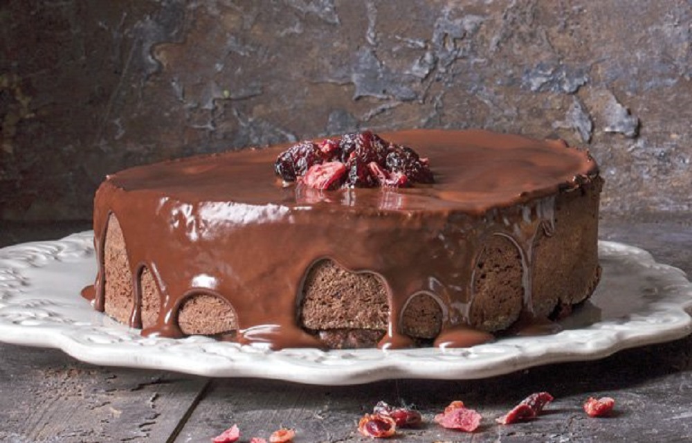 Ir para  <p>1 x&iacute;cara de farinha de trigo;<br />
1/4 de x&iacute;cara de ch&aacute; de canela em p&oacute;;<br />
1/2 x&iacute;cara de chocolate em p&oacute;;<br />
1/2 colher de sopa de fermento em...