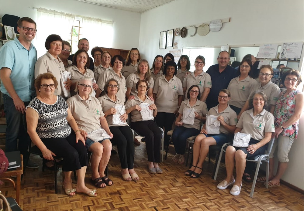 Ir para  <p><big>O grupo de canto Saber Viver de Gaurama est&aacute; se destacando pela qualidade musical e recebe convites para apresenta&ccedil;&otilde;es em v&aacute;rios lugares. Nesta semana, as integrantes foram...
