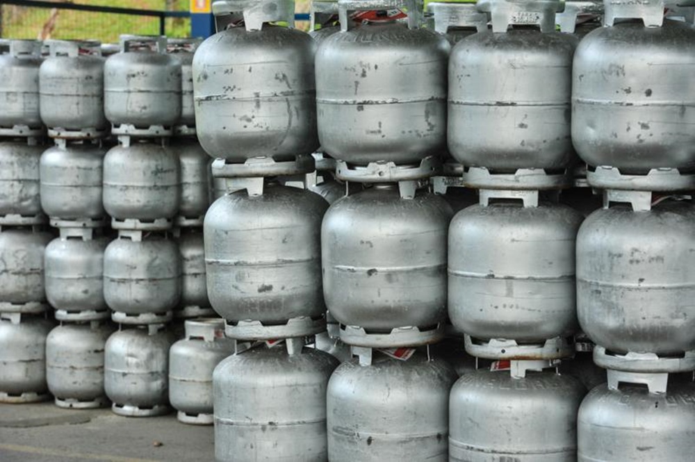 Ir para  <p><big>A&nbsp;Petrobras&nbsp;informou nesta sexta-feira (22) o reajuste do pre&ccedil;o de venda do g&aacute;s liquefeito de petr&oacute;leo (GLP) para botij&atilde;o de at&eacute; 13 quilos, popularmente...