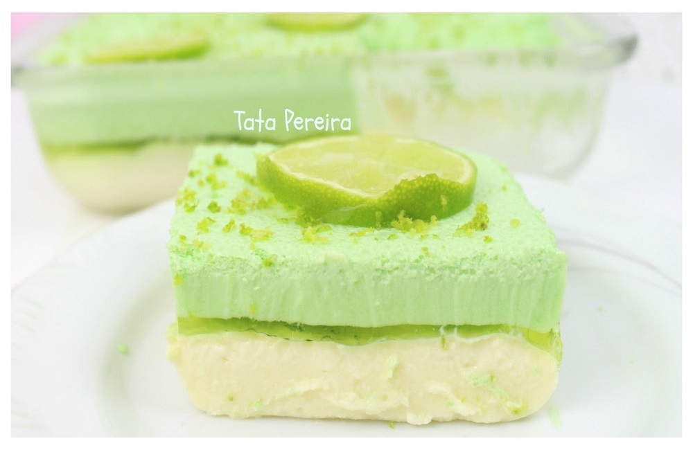 Ir para  <p>2 latas de creme de Leite</p>

<p>3 Gelatinas do sabor preferido</p>

<p>850 ml de &aacute;gua (para Dissolver)</p>

<p>&nbsp;</p>

<p>Dissolva 2 gelatinas, despeje em um...