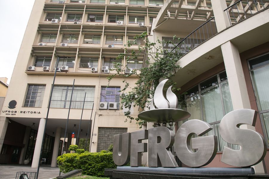 Ir para  <p>A UFRGS mant&eacute;m-se como a melhor universidade federal do Brasil na&nbsp;<a href="http://portal.inep.gov.br/artigo/-/asset_publisher/B4AQV9zFY7Bv/content/id/6777662">mais recente...
