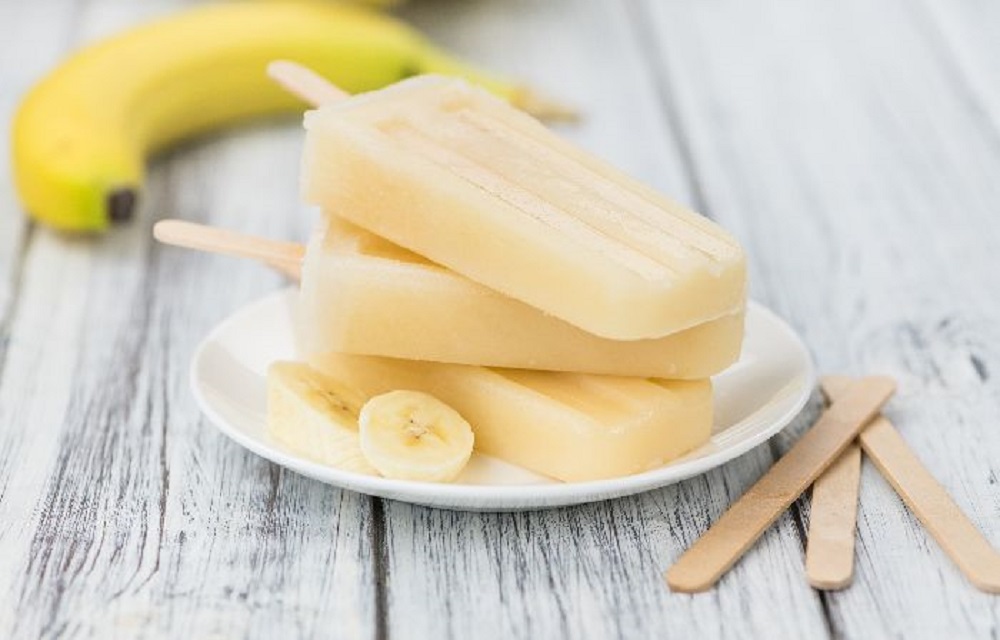 Ir para  <p><strong>Picol&eacute; de Banana</strong></p>

<ul>
	<li>4-5 bananas</li>
	<li>2 latas de leite de coco</li>
	<li>1 colher de ch&aacute; de extrato de...