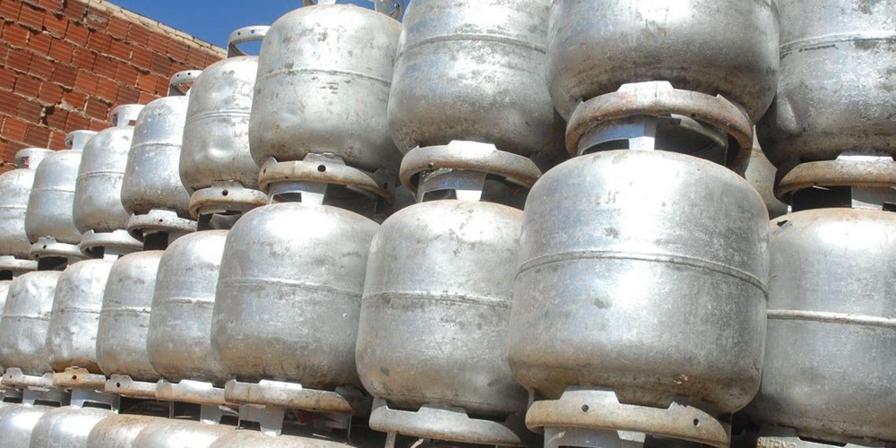 Ir para  <p><big>A partir desta seta, o g&aacute;s liquefeito de petr&oacute;leo (GLP), conhecido como g&aacute;s de cozinha, fica em m&eacute;dia 5% mais caro para as distribuidoras. O reajuste foi confirmado pela Petrobras e...