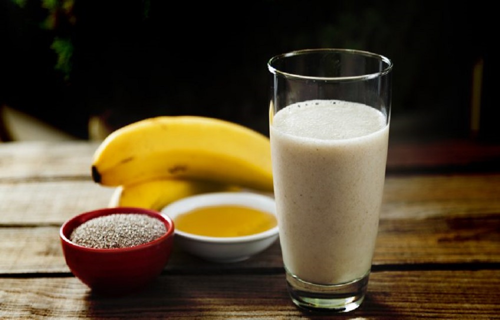 Ir para  <p>1 x&iacute;cara (ch&aacute;) de leite</p>

<p>1 Colher(es) de caf&eacute; de canela em p&oacute;</p>

<p>1 banana bem madura</p>

<p>2 Colher(es) de sopa de aveia em flocos...