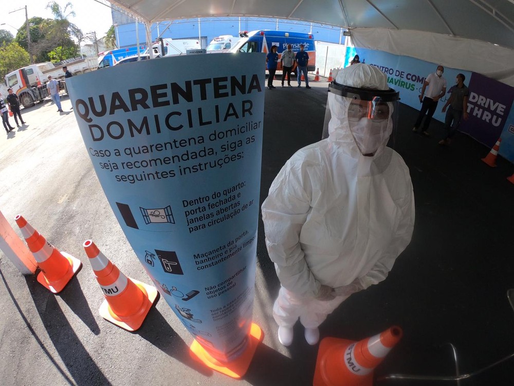 Ir para  <p><big>O Minist&eacute;rio da Sa&uacute;de publicou uma portaria que determina o cadastro de profissionais de&nbsp;<strong>14 categorias da &aacute;rea da sa&uacute;de</strong>&nbsp;para realizar...
