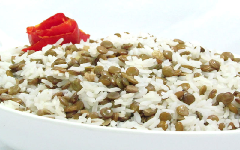 Ir para  <ul>
	<li>1 Colher (sopa) de Azeite</li>
	<li>1 Cebola</li>
	<li>1 Pitada de Sal</li>
	<li>1 Pitada de A&ccedil;&uacute;car</li>
	<li>2 Dentes de...