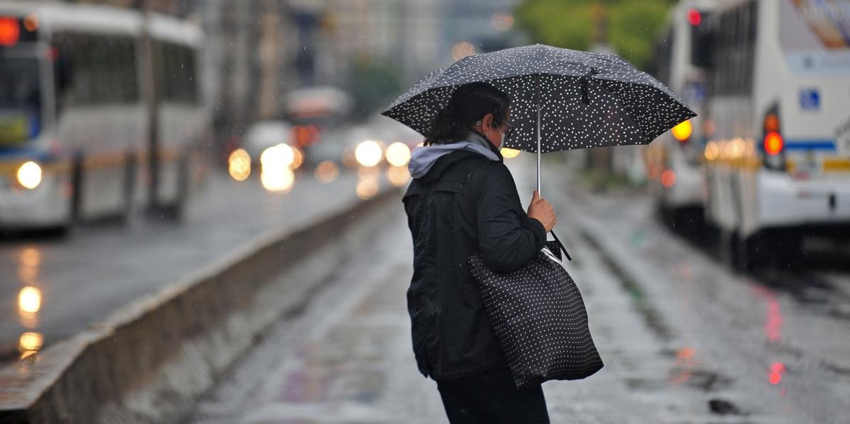 Ir para  <p><big>A segunda-feira (8) come&ccedil;ou fria no Rio Grande do Sul. A massa de ar seco e frio sobre o Estado deixou a temperatura baixa na madrugada. Na&nbsp;<a...