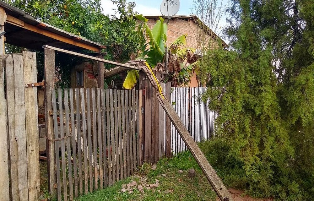 Ir para  <p>As chuvas que ocorreram no in&iacute;cio desta sexta-feira trouxeram, al&eacute;m de al&iacute;vio, alguns pequenos transtornos para a regi&atilde;o. N&atilde;o foram registrados desabrigados ou desalojados. Em...