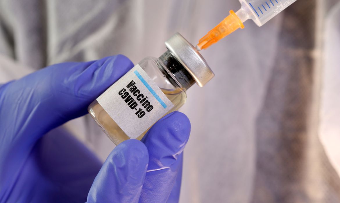 Ir para  <p><big>Cientistas, empresas farmac&ecirc;uticas e governos de todo o mundo est&atilde;o em uma corrida de alta velocidade para produzir e distribuir uma&nbsp;<a...